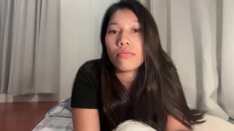 Snapshot of sissyhott chatting on 11.11.25 sis online show from 11.11.25