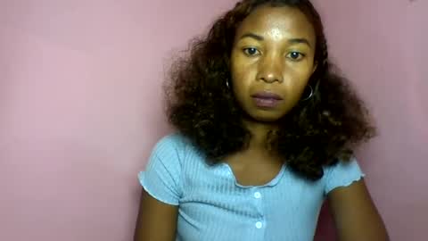 Snapshot of sisybelle chatting on 07.19.26 sisybelle online show from 07.19.26
