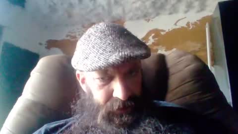 Snapshot of sitonmybeardxxx chatting on 06.12.26 sitonmybeardxxx online show from 06.12.26