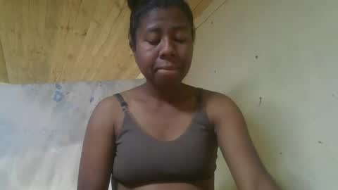 Snapshot of sitraka93 chatting on 10.15.25 Sitraka online show from 10.15.25