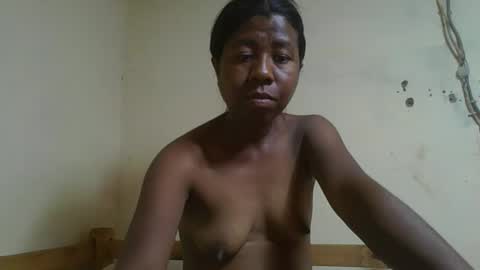 Snapshot of sitraka93 chatting on 11.08.25 Sitraka online show from 11.08.25