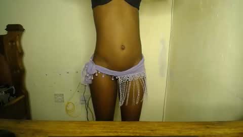 Snapshot of sizzly_ass chatting on 04.25.26 sizzly_ass online show from 04.25.26