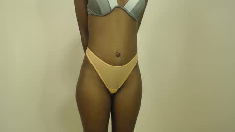Snapshot of sizzly_ass chatting on 05.16.26 sizzly_ass online show from 05.16.26