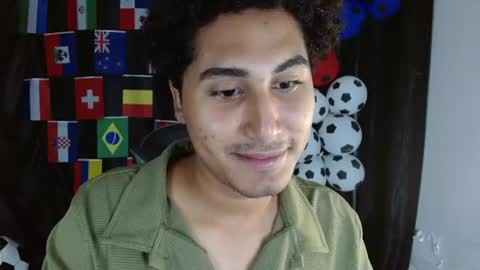 Snapshot of skart_bigcock chatting on 07.19.26 Luciano online show from 07.19.26