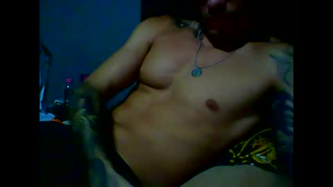 Snapshot of skater19xxx chatting on 12.12.24 miguel online show from 12.12.24