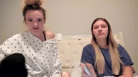 skiimaskabby online show from 11.08.25