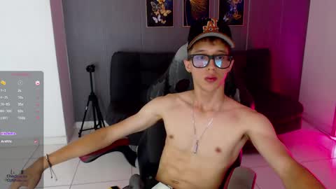 Snapshot of skinny_bigcock20 chatting on 04.28.26 skinny_bigcock20 online show from 04.28.26