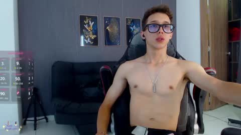 Snapshot of skinny_bigcock20 chatting on 05.14.26 skinny_bigcock20 online show from 05.14.26