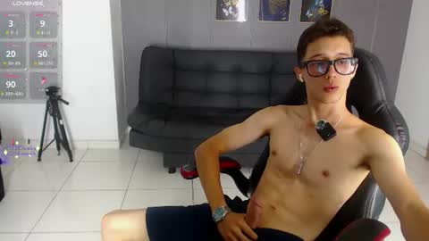 Snapshot of skinny_bigcock20 chatting on 07.21.26 skinny_bigcock20 online show from 07.21.26