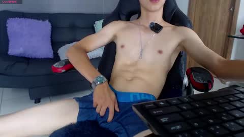 Snapshot of skinny_bigcock20 chatting on 07.27.26 skinny_bigcock20 online show from 07.27.26