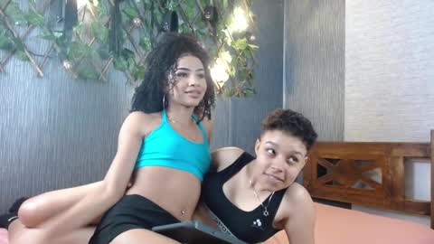 Snapshot of skinny_hot_girls_hard chatting on 04.04.26 skinny_hot_girls_hard online show from 04.04.26