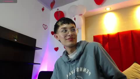 Snapshot of skinny_office chatting on 02.27.26 David online show from 02.27.26