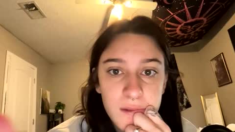 Snapshot of skinnyangel21 chatting on 01.15.26 skinnyangel21 online show from 01.15.26