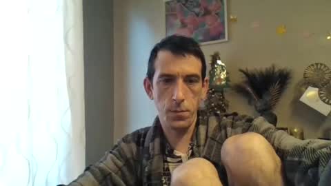 Snapshot of skinnybigcock2 chatting on 01.03.25 SkinnyBigCock2 online show from 01.03.25