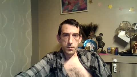 Snapshot of skinnybigcock2 chatting on 01.26.25 SkinnyBigCock2 online show from 01.26.25