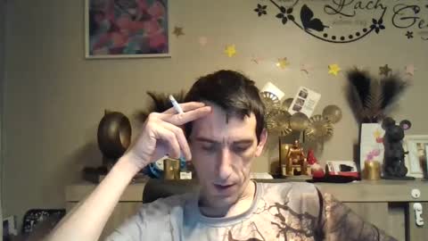 Snapshot of skinnybigcock2 chatting on 02.03.25 SkinnyBigCock2 online show from 02.03.25