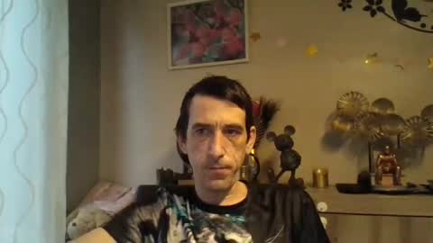 Snapshot of skinnybigcock2 chatting on 02.24.25 SkinnyBigCock2 online show from 02.24.25