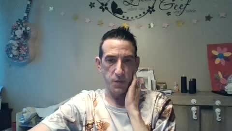 SkinnyBigCock2 online show from 07.13.26