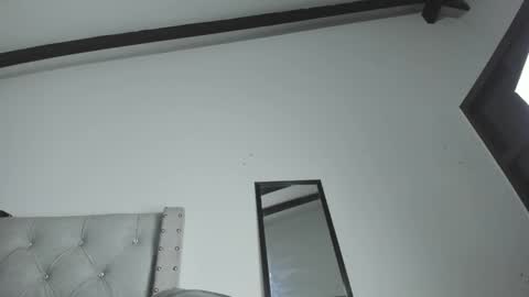 Snapshot of skinnydevil1 chatting on 02.18.26 skinnydevil1 online show from 02.18.26