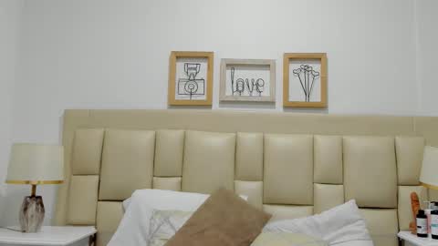 Snapshot of skinnygirl_28 chatting on 01.05.26 SkinnyGirl online show from 01.05.26