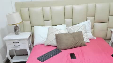 Snapshot of skinnygirl_28 chatting on 01.16.26 SkinnyGirl online show from 01.16.26