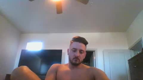 Snapshot of skinnyguylongdick1 chatting on 12.26.24 skinnyguylongdick1 online show from 12.26.24