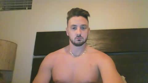 Snapshot of skinnyguylongdick1 chatting on 01.19.25 skinnyguylongdick1 online show from 01.19.25