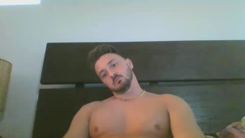 Snapshot of skinnyguylongdick1 chatting on 03.08.25 skinnyguylongdick1 online show from 03.08.25