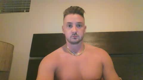 Snapshot of skinnyguylongdick1 chatting on 09.21.25 skinnyguylongdick1 online show from 09.21.25