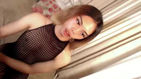 skinnytrans69 online show from 04.22.26