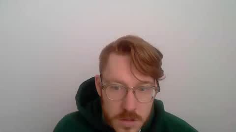 Snapshot of sklave_s chatting on 04.25.26 sklave_s online show from 04.25.26