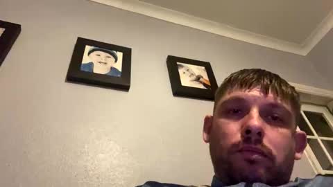 Snapshot of skuzzy25 chatting on 05.23.26 skuzzy25 online show from 05.23.26