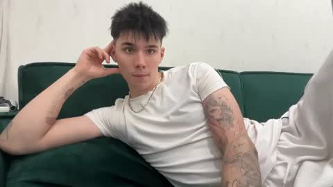 Snapshot of sky_hexx chatting on 07.24.26 Roby online show from 07.24.26