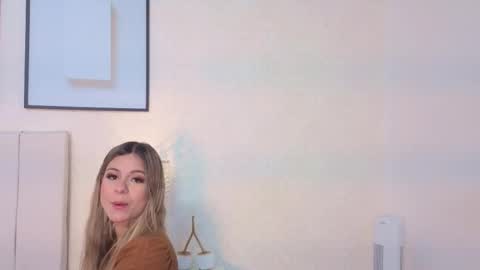 sky_johnson_ online show from 11.15.25