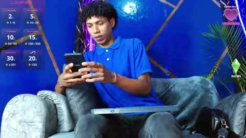 Snapshot of sky_walkerss chatting on 04.19.26 sky_walkerss online show from 04.19.26