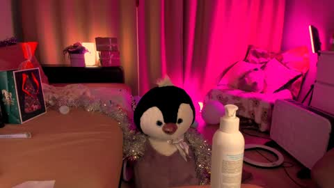 Snapshot of skyewavy chatting on 12.12.24    online show from 12.12.24
