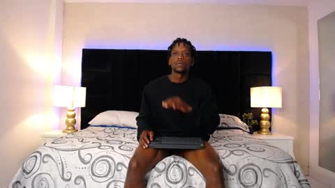 Snapshot of skylerbigxxx chatting on 05.03.26 SKYLERBIGXXX online show from 05.03.26
