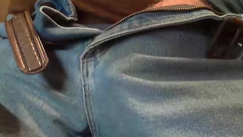 Snapshot of skypylot chatting on 03.10.25 ResqPylot2 online show from 03.10.25