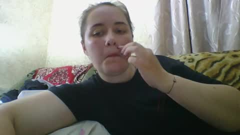Snapshot of skyressie333 chatting on 05.21.26 skyressie333 online show from 05.21.26