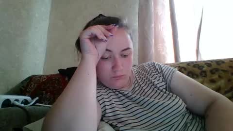 Snapshot of skyressie333 chatting on 05.27.26 skyressie333 online show from 05.27.26