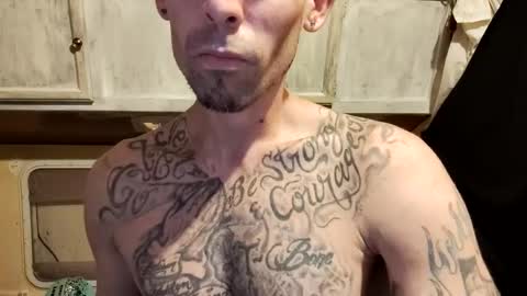 Snapshot of slangincock69 chatting on 02.08.25 SexyMFSlangincock69FYPM online show from 02.08.25