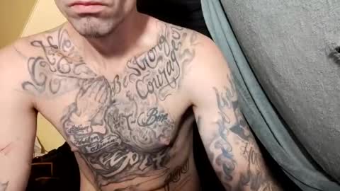 Snapshot of slangincock69 chatting on 02.22.25 SexyMFSlangincock69FYPM online show from 02.22.25