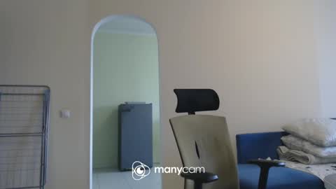 Snapshot of slavaxxx777 chatting on 02.26.25 Slava GAY. PVT OPEN. online show from 02.26.25