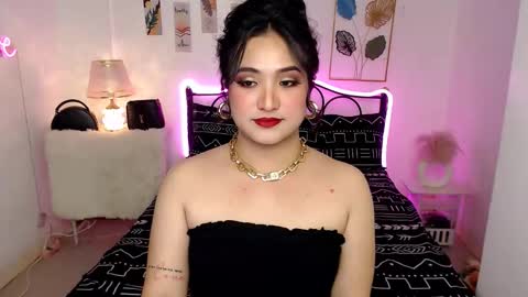 Queen Cyrine online show from 02.23.26