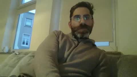 Snapshot of slavefuckfunhype chatting on 01.04.25 camboy online show from 01.04.25