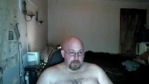 Snapshot of slavejim518 chatting on 02.10.25 slavejim online show from 02.10.25