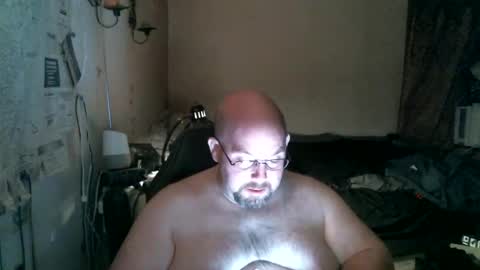 Snapshot of slavejim518 chatting on 03.09.25 slavejim online show from 03.09.25