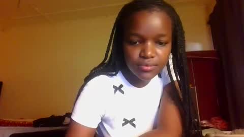 Snapshot of sleek_ass chatting on 09.09.25 sleek_ass online show from 09.09.25