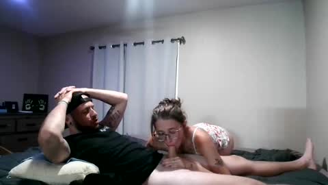 Snapshot of sleepysirenn chatting on 06.22.26 Hair Nails online show from 06.22.26