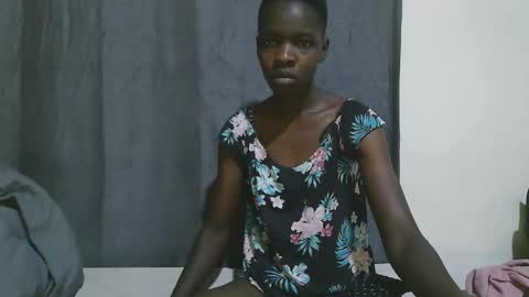 slender_queen online show from 01.19.26